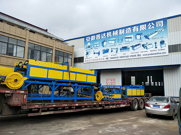 河(hé)南(nán)鄭州陳總訂購(gòu)全套直線風(fēng)管生(shēng)産線